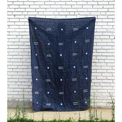 Load image into Gallery viewer, Navy Linen Throw with Block Print - Favor &amp;amp; Fern
