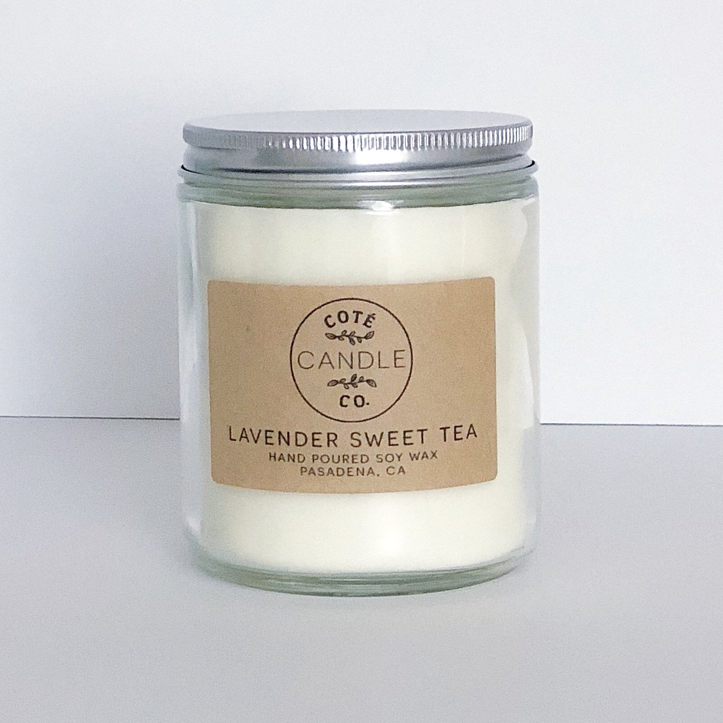 Load image into Gallery viewer, Lavender Sweet Tea Soy candle - Favor &amp;amp; Fern
